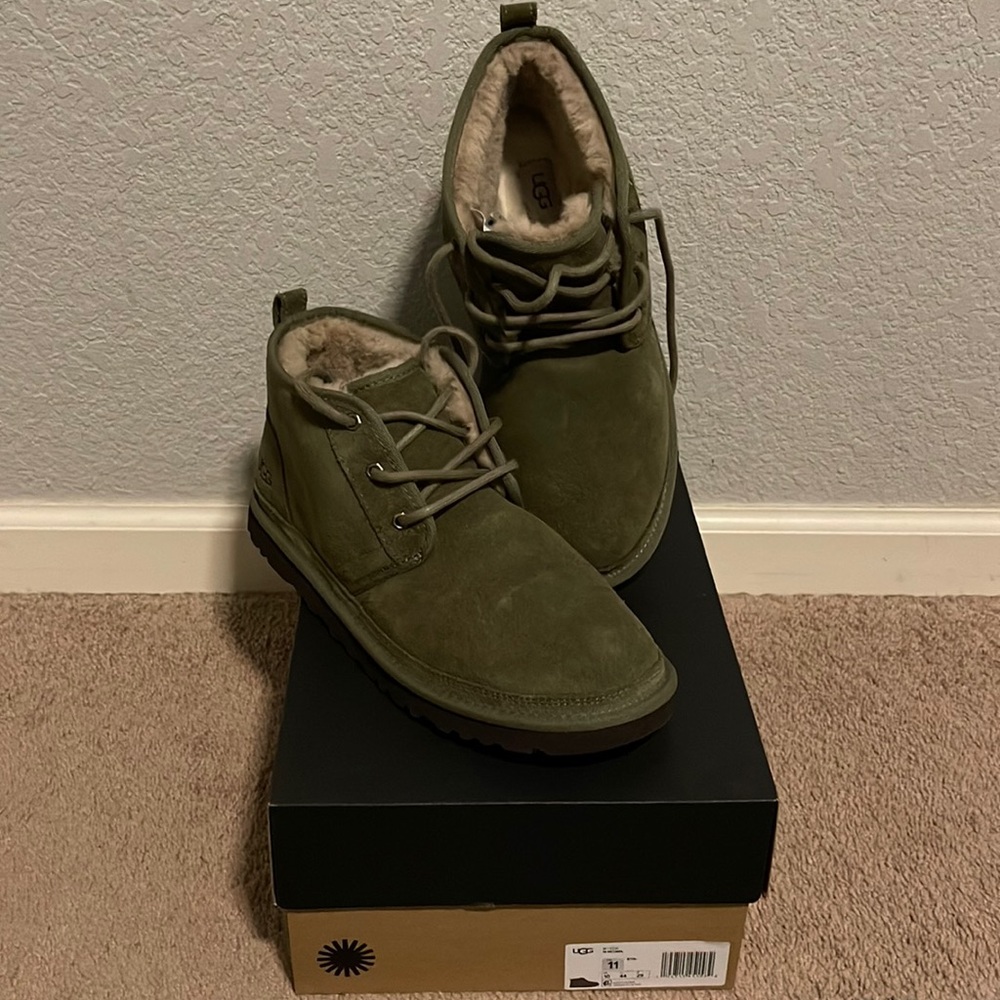 Brand New UGG Neumel Shoes Olive Green